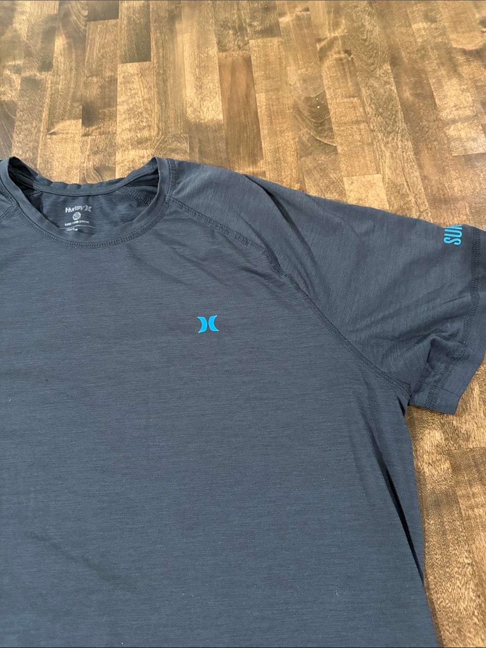 2 Hurley Men's Short Sleeve Tees - Black & Charcoal with Teal Logo - Picture 8 of 9